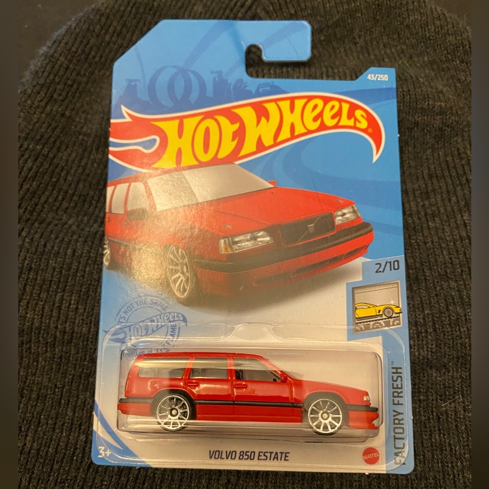 "🥦5/$25🥦" Hot Wheels Volvo 850 Estate